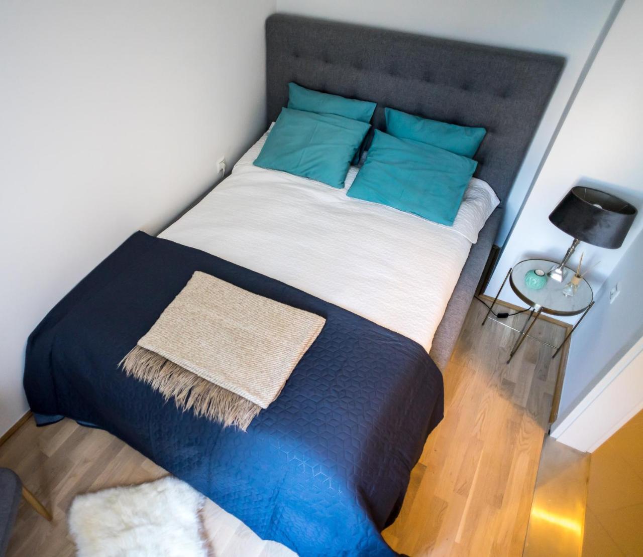 Ybl Apartment City Center Szekesfehervar Bagian luar foto