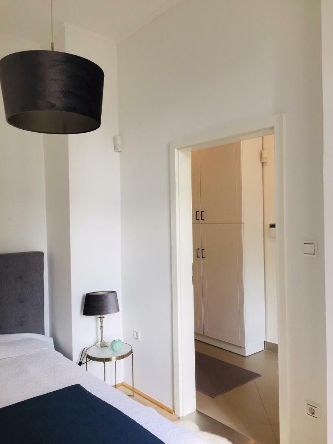 Ybl Apartment City Center Szekesfehervar Bagian luar foto